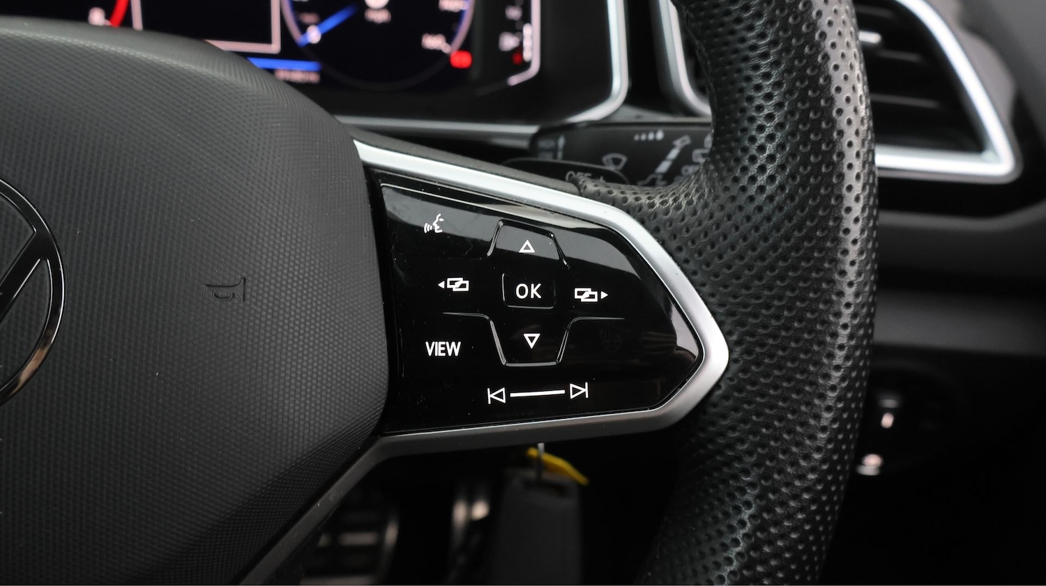 Used Volkswagen T-Roc 2023 for sale - 78131509: Photo 19