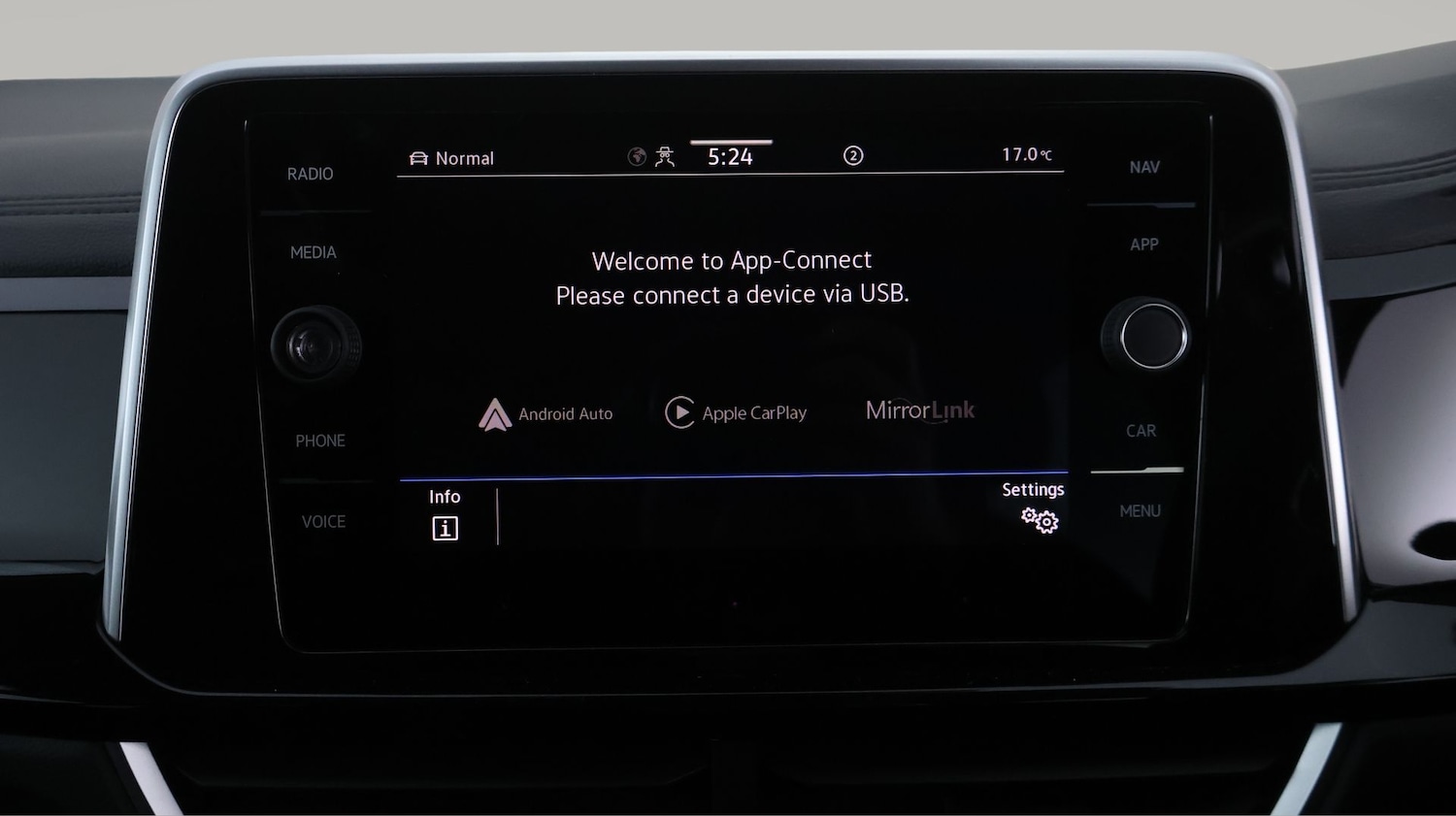 Used Volkswagen T-Roc 2023 for sale - 78131509: Photo 22