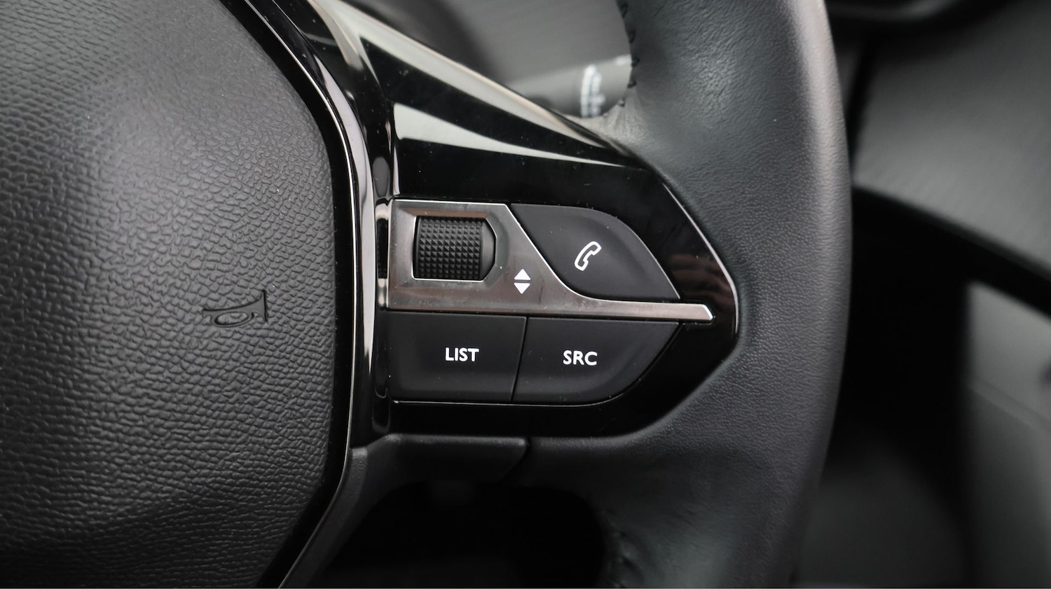 Used Peugeot 2008 2023 for sale - 77643918: Photo 19