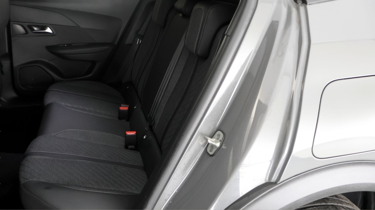 Used Peugeot 2008 2023 for sale - 77782035: Photo 15