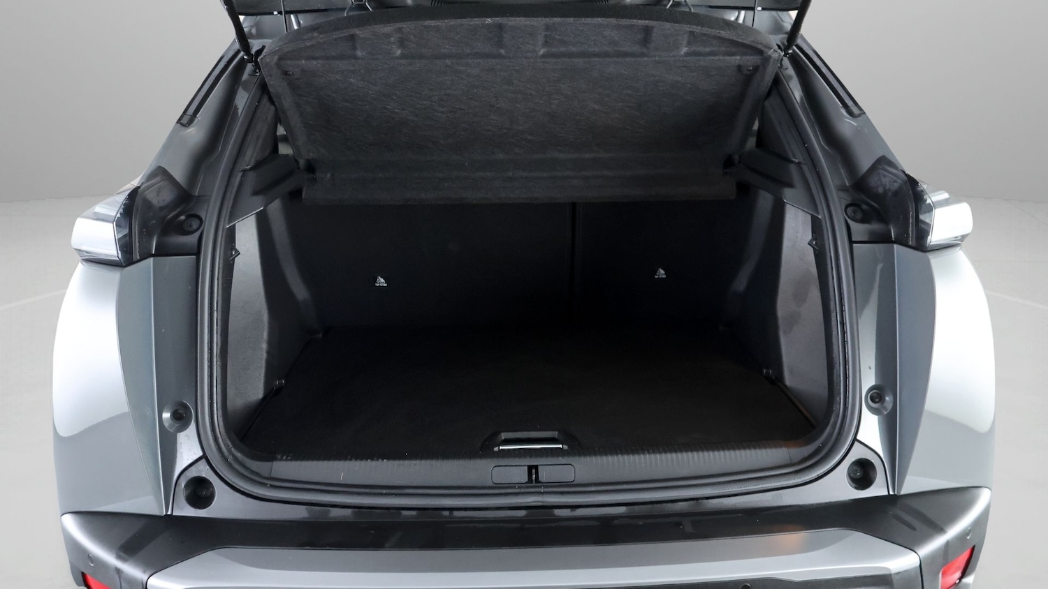 Used Peugeot 2008 2023 for sale - 77782035: Photo 16