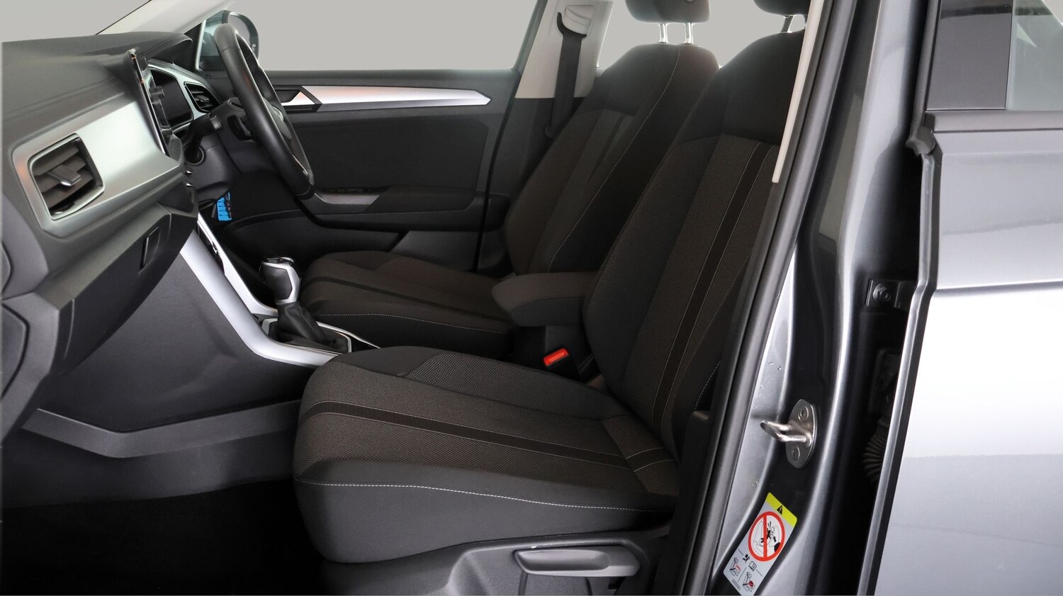 Used Volkswagen T-Roc 2023 for sale - 78049015: Photo 13