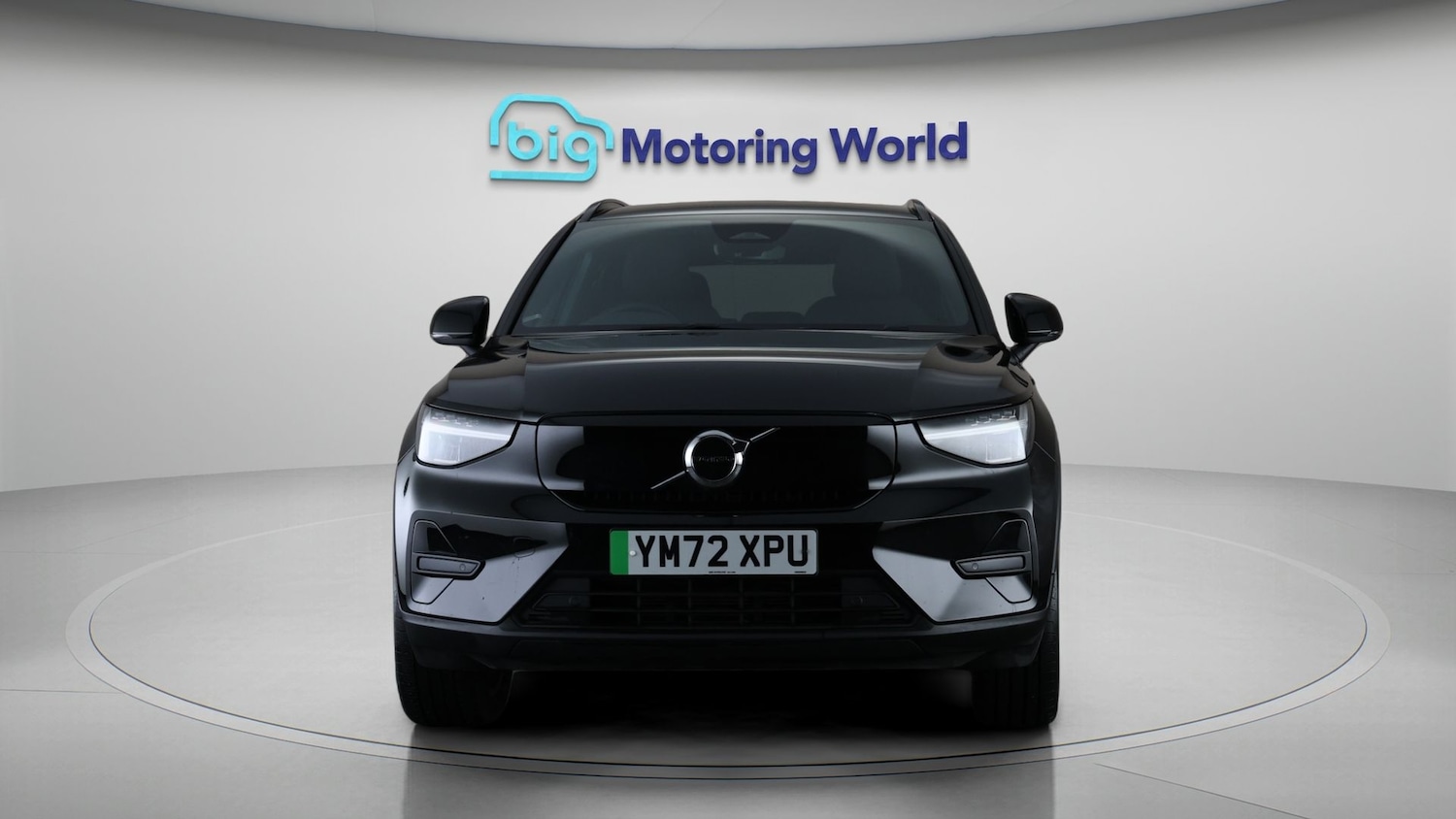 Used Volvo XC40 2023 for sale - 77622625: Photo 2