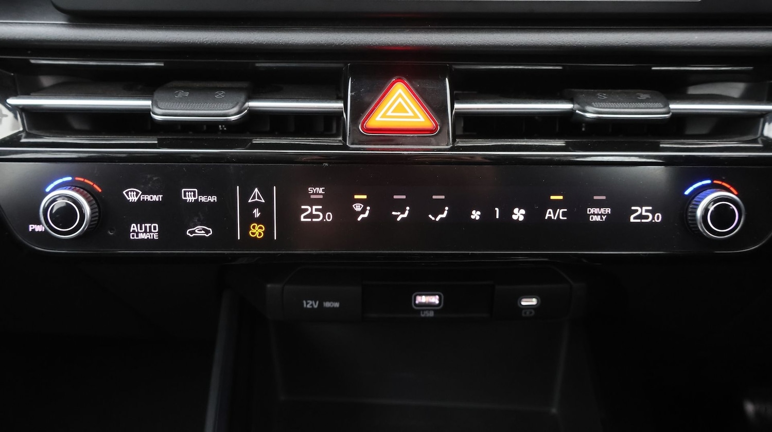 Used Kia Niro 2023 for sale - 77436238: Photo 11