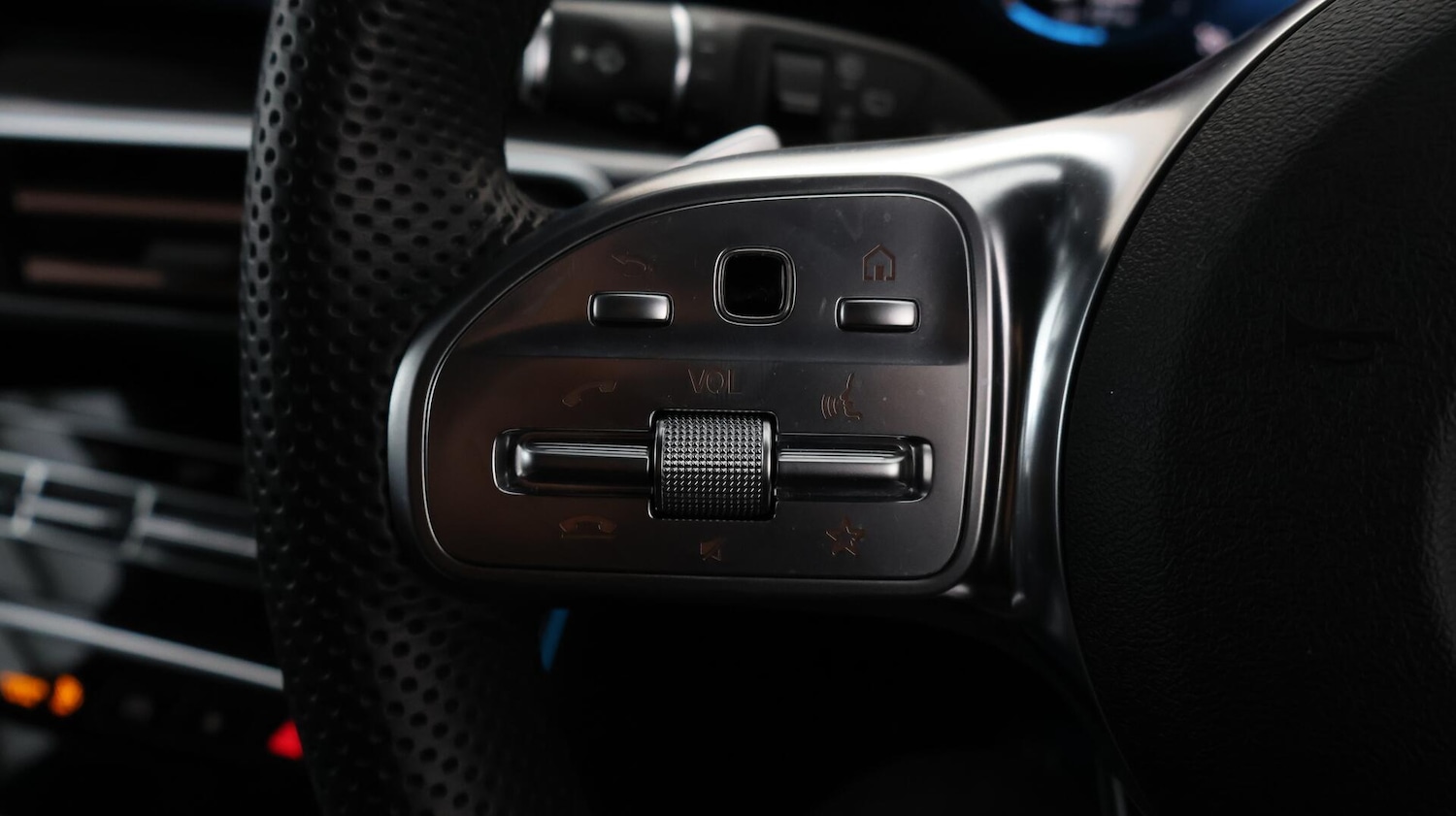 Used Mercedes-Benz EQC 2022 for sale - 76597196: Photo 25