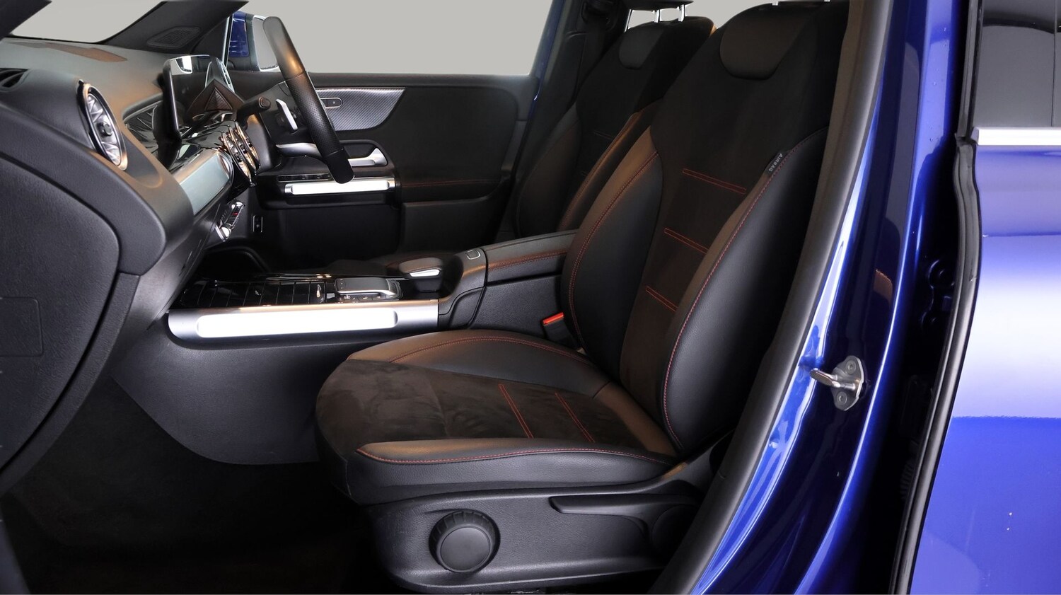 Used Mercedes-Benz GLB 2021 for sale - 77270562: Photo 14