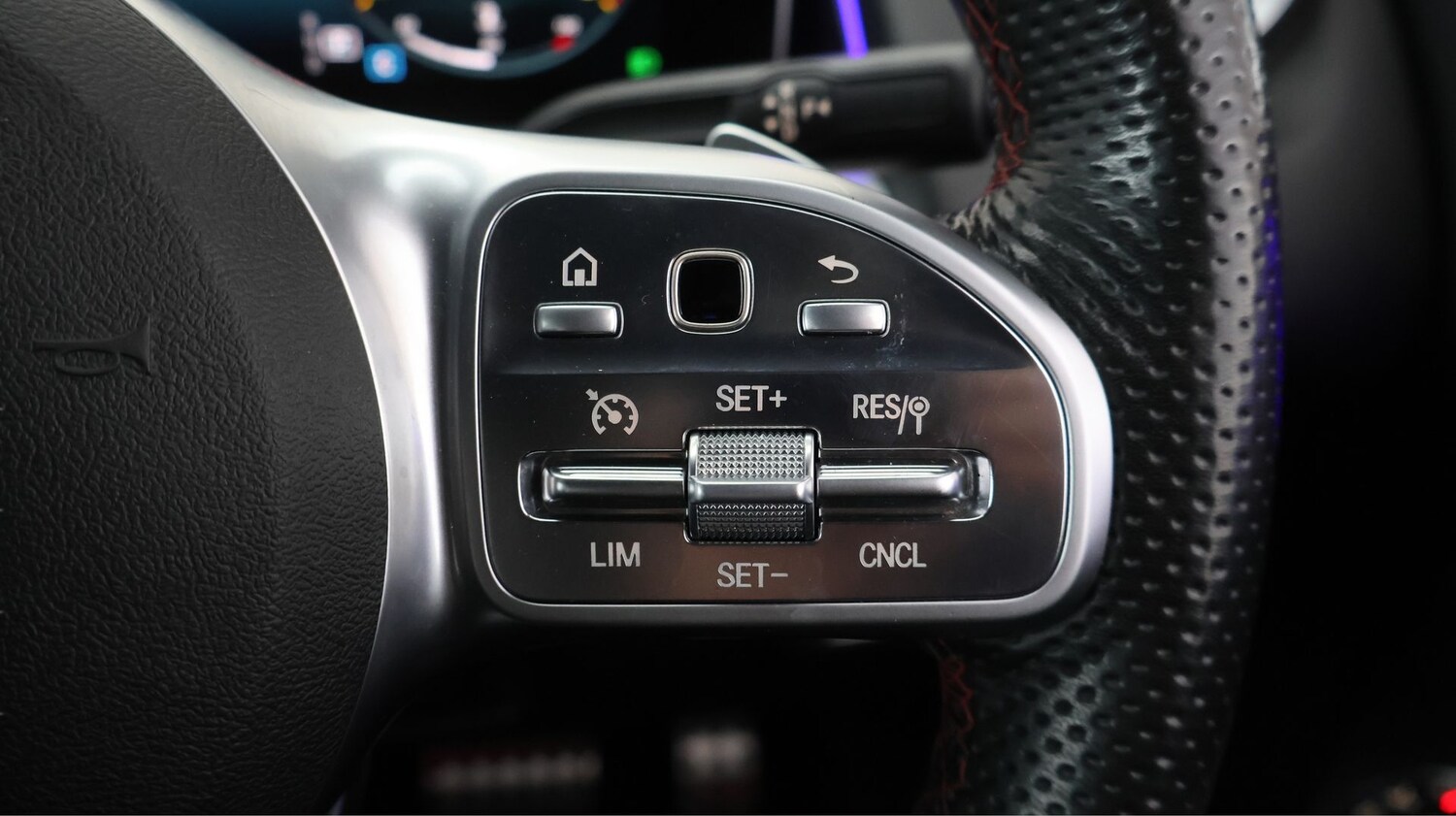 Used Mercedes-Benz GLB 2021 for sale - 77270562: Photo 24