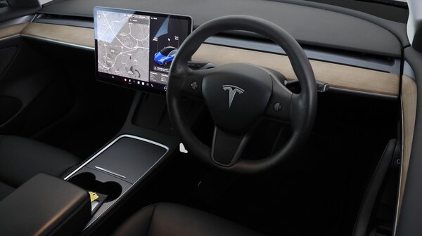 Used Tesla Model 3 2021 for sale - 76246538: Photo 10