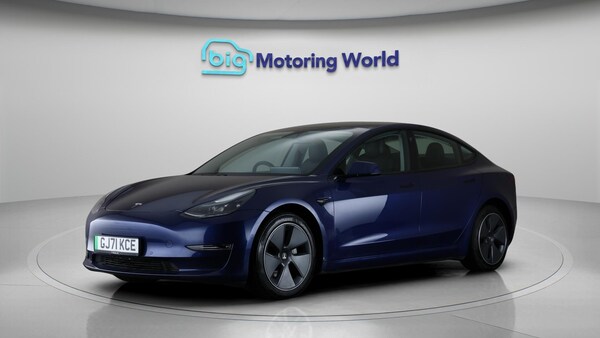 Used Tesla Model 3 2021 for sale - 76246538: Photo 4