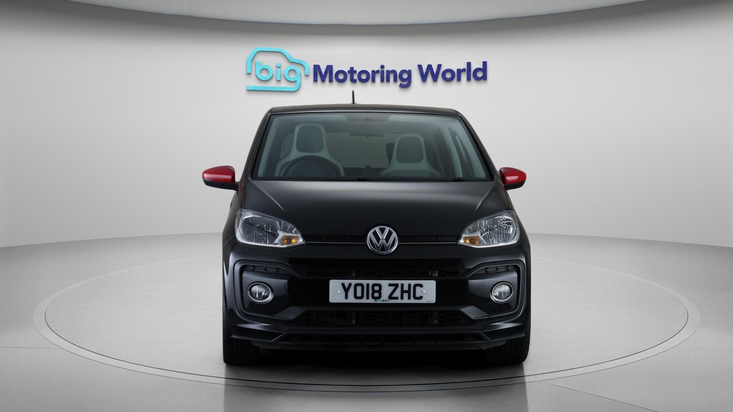 Used Volkswagen up! 2018 for sale - 76714845: Photo 2