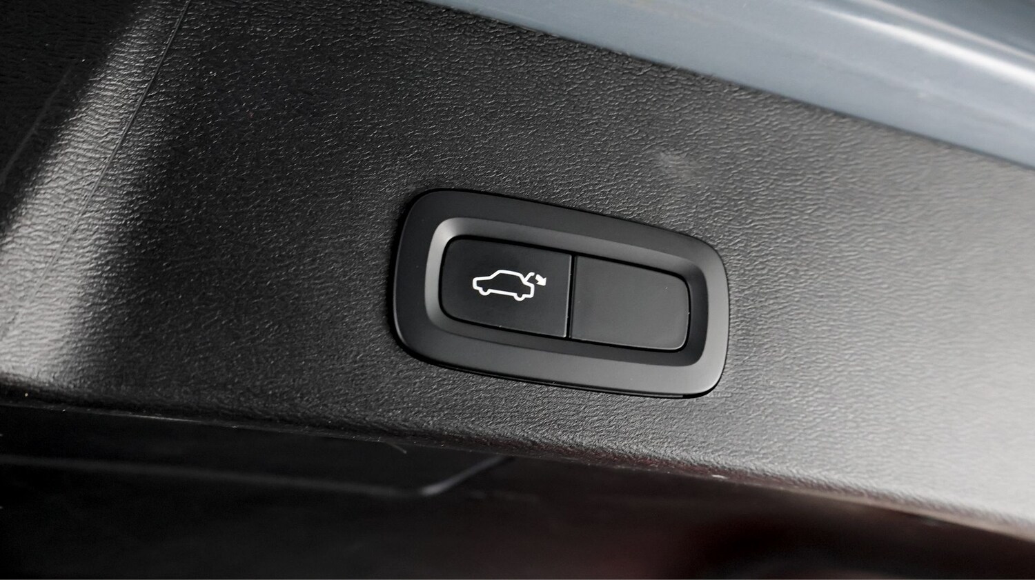 Used Volvo XC40 2022 for sale - 78152713: Photo 25