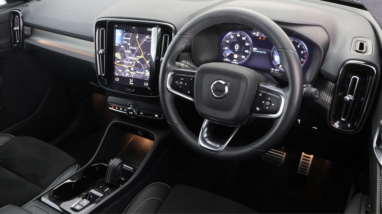 Used Volvo XC40 2022 for sale - 78152713: Photo 9