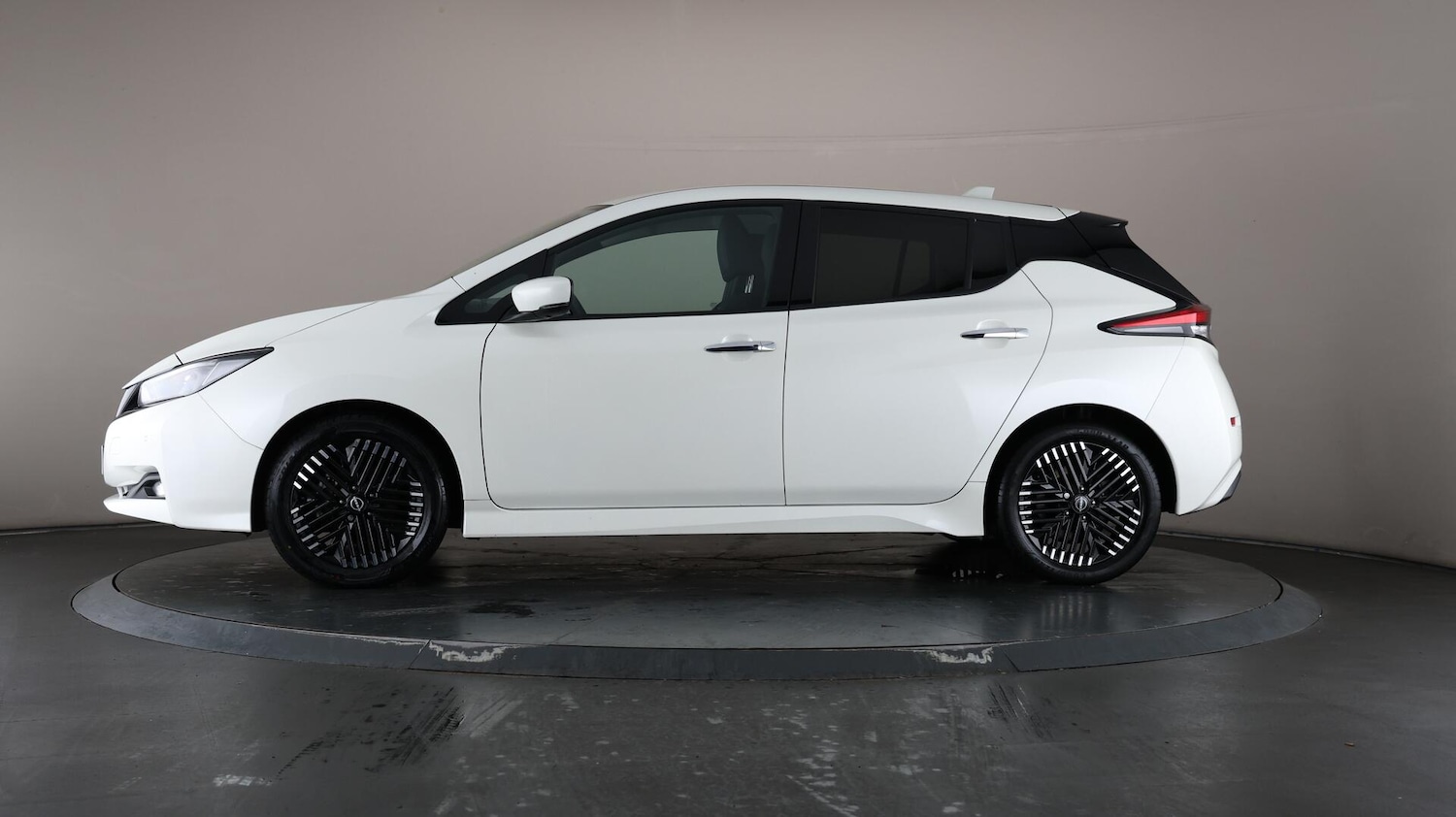 Used Nissan Leaf 2022 for sale - 76136204: Photo 38