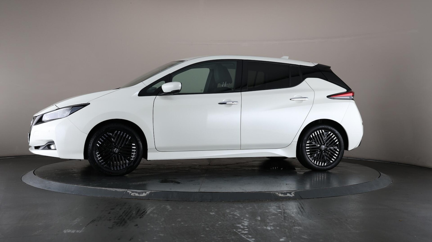 Used Nissan Leaf 2022 for sale - 76136204: Photo 39