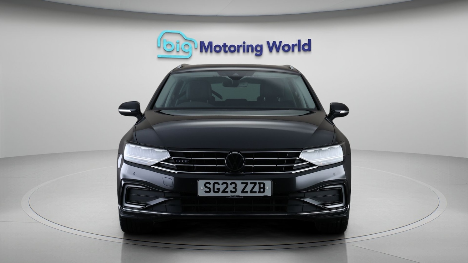 Used Volkswagen Passat 2023 for sale - 77314223: Photo 2