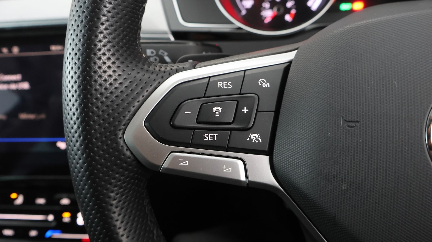 Used Volkswagen Passat 2023 for sale - 77314223: Photo 22