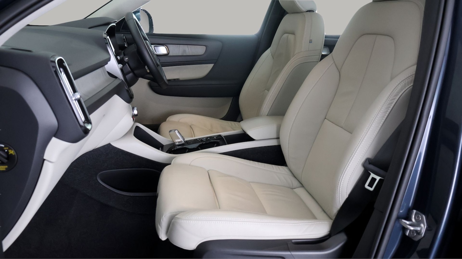 Used Volvo XC40 2021 for sale - 77395636: Photo 14