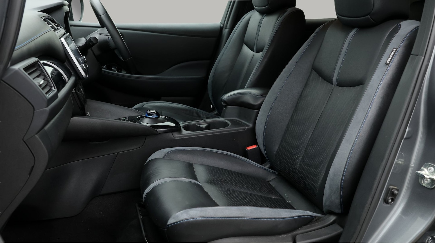 Used Nissan Leaf 2022 for sale - 77701208: Photo 14