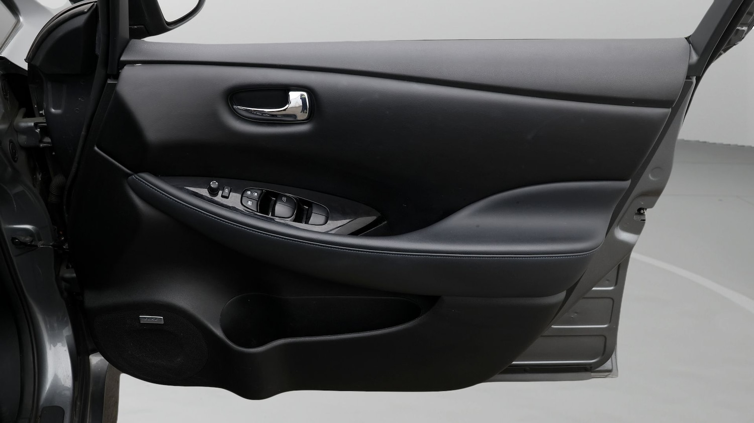 Used Nissan Leaf 2022 for sale - 77701208: Photo 15