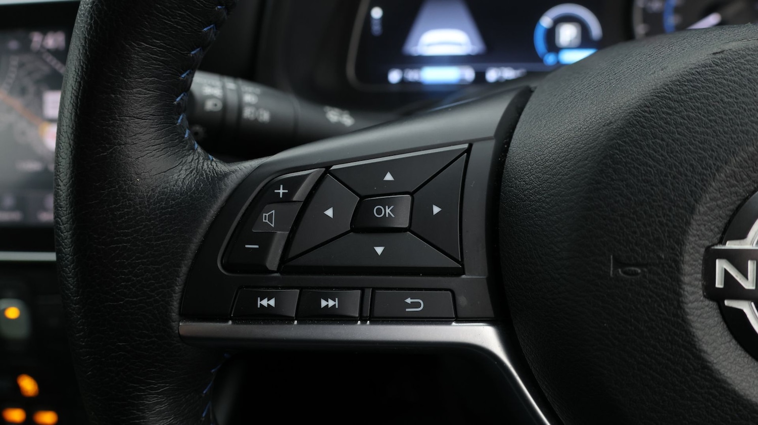 Used Nissan Leaf 2022 for sale - 77701208: Photo 22