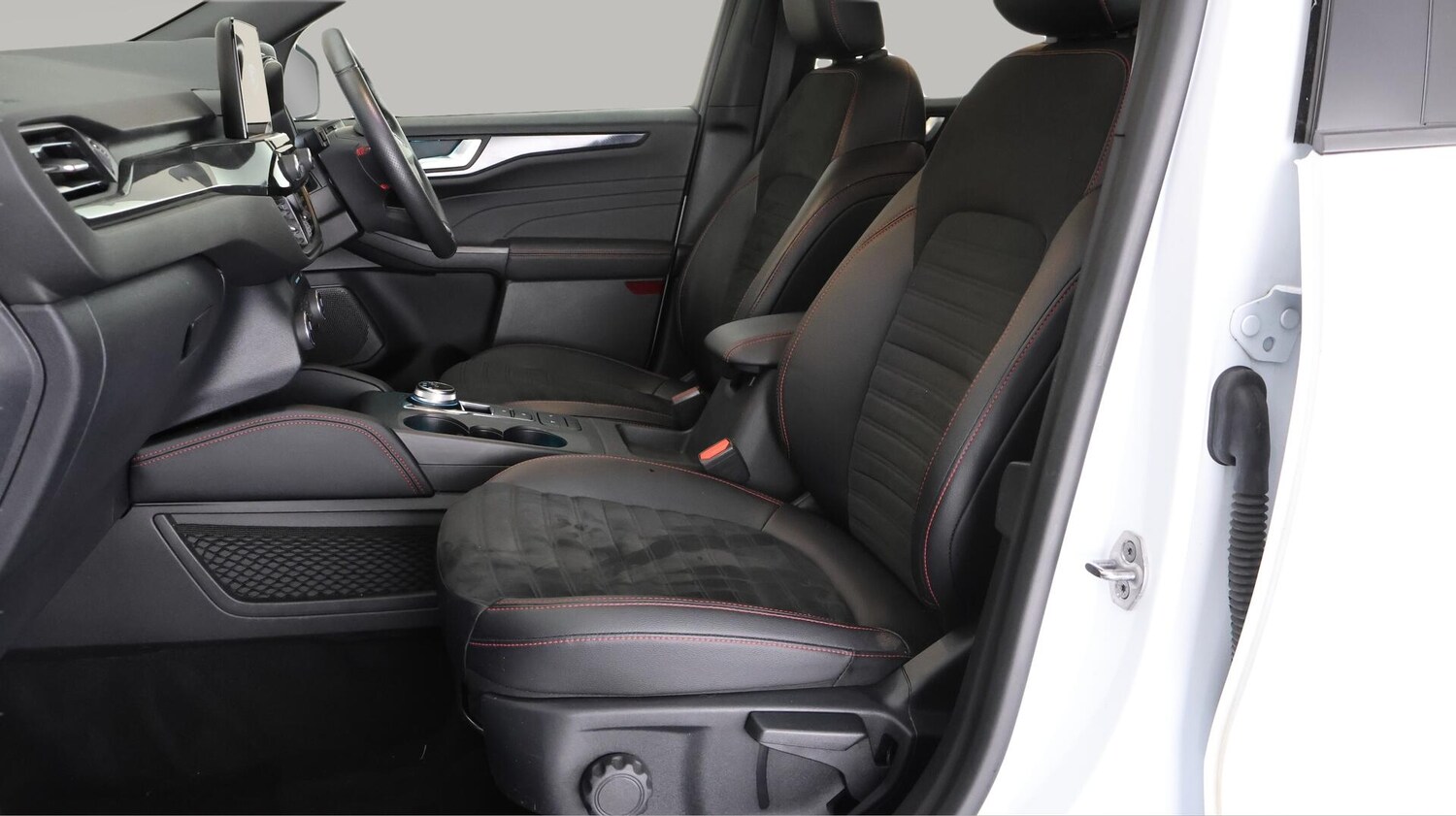 Used Ford Kuga 2021 for sale - 76689810: Photo 15