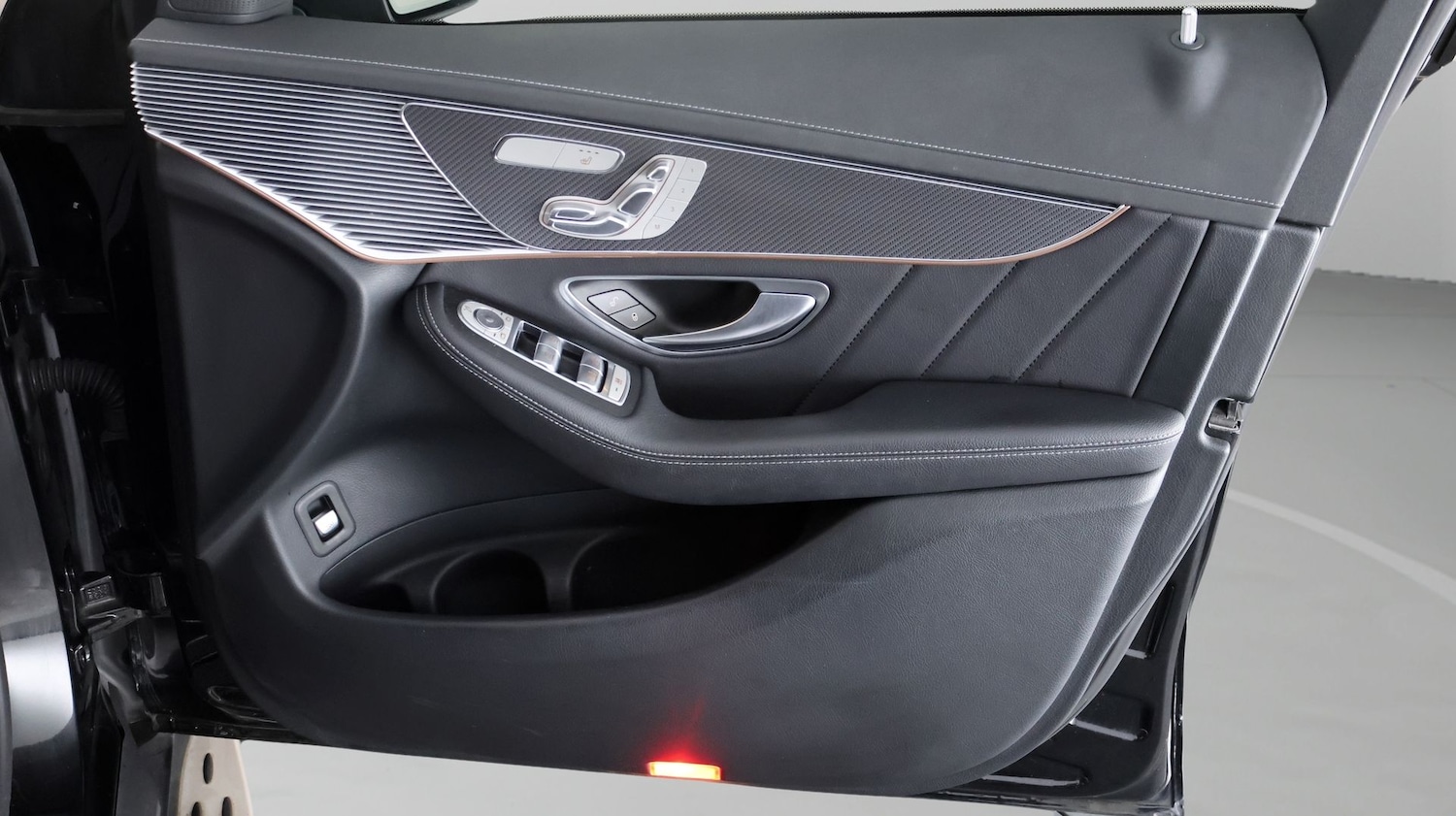 Used Mercedes-Benz EQC 2022 for sale - 77896023: Photo 15