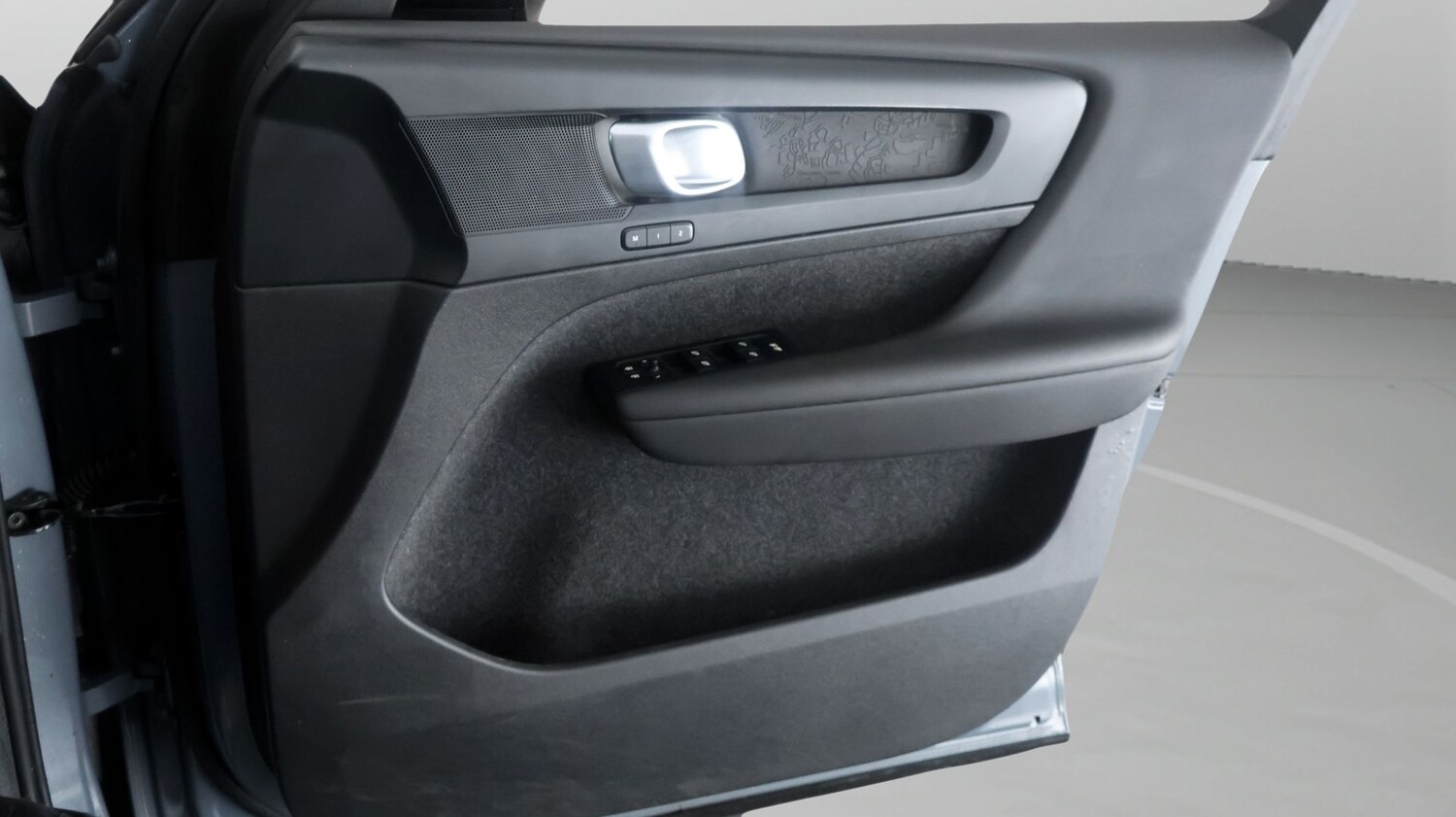 Used Volvo XC40 2022 for sale - 77233662: Photo 15