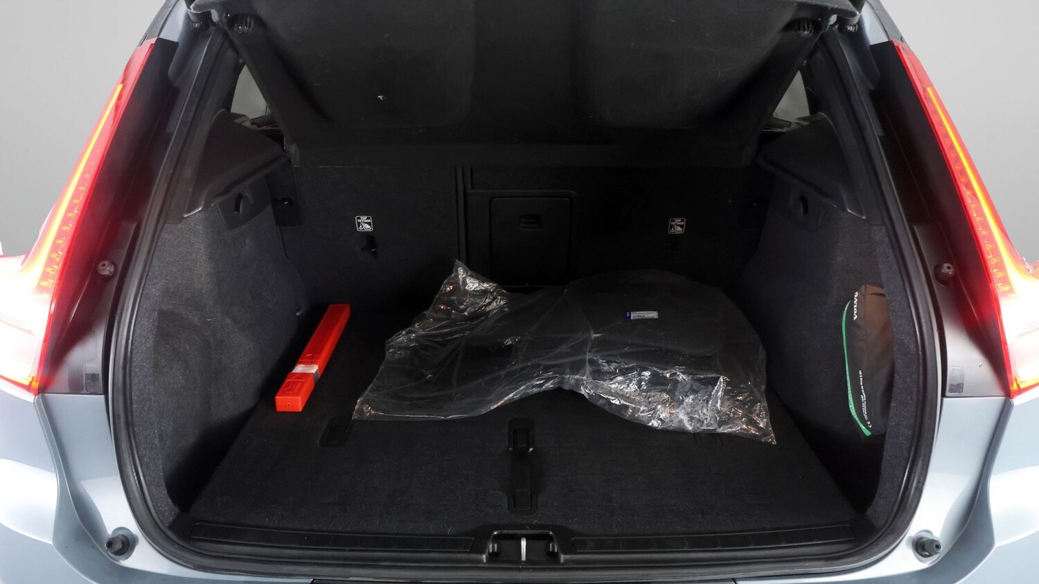 Used Volvo XC40 2022 for sale - 77233662: Photo 17