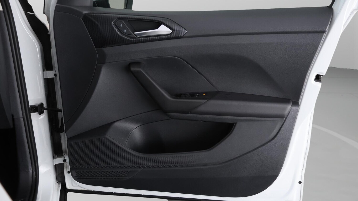 Used Volkswagen T-Cross 2021 for sale - 76689800: Photo 16