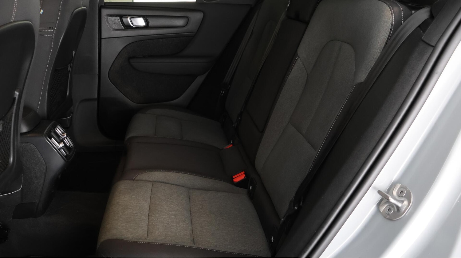 Used Volvo XC40 2023 for sale - 76714715: Photo 16