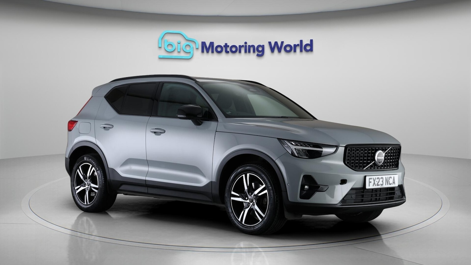 Used Volvo XC40 2023 for sale - 76714715: Photo 2