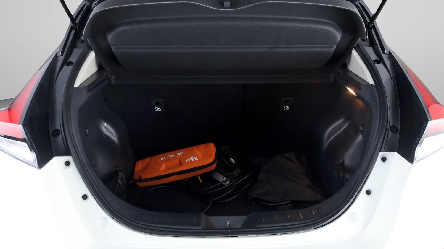 Used Nissan Leaf 2021 for sale - 77262085: Photo 17