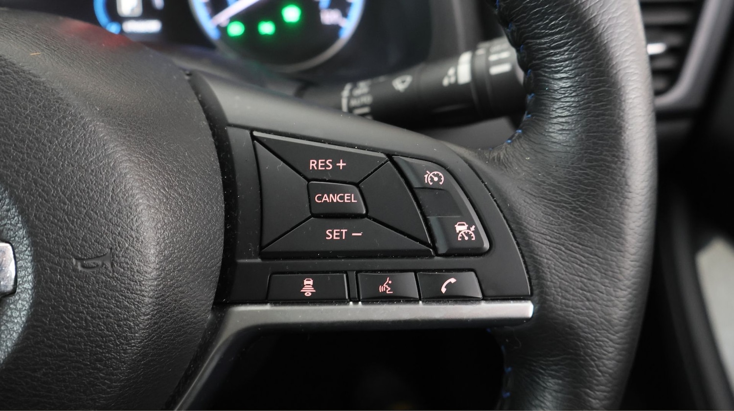 Used Nissan Leaf 2021 for sale - 77262085: Photo 24