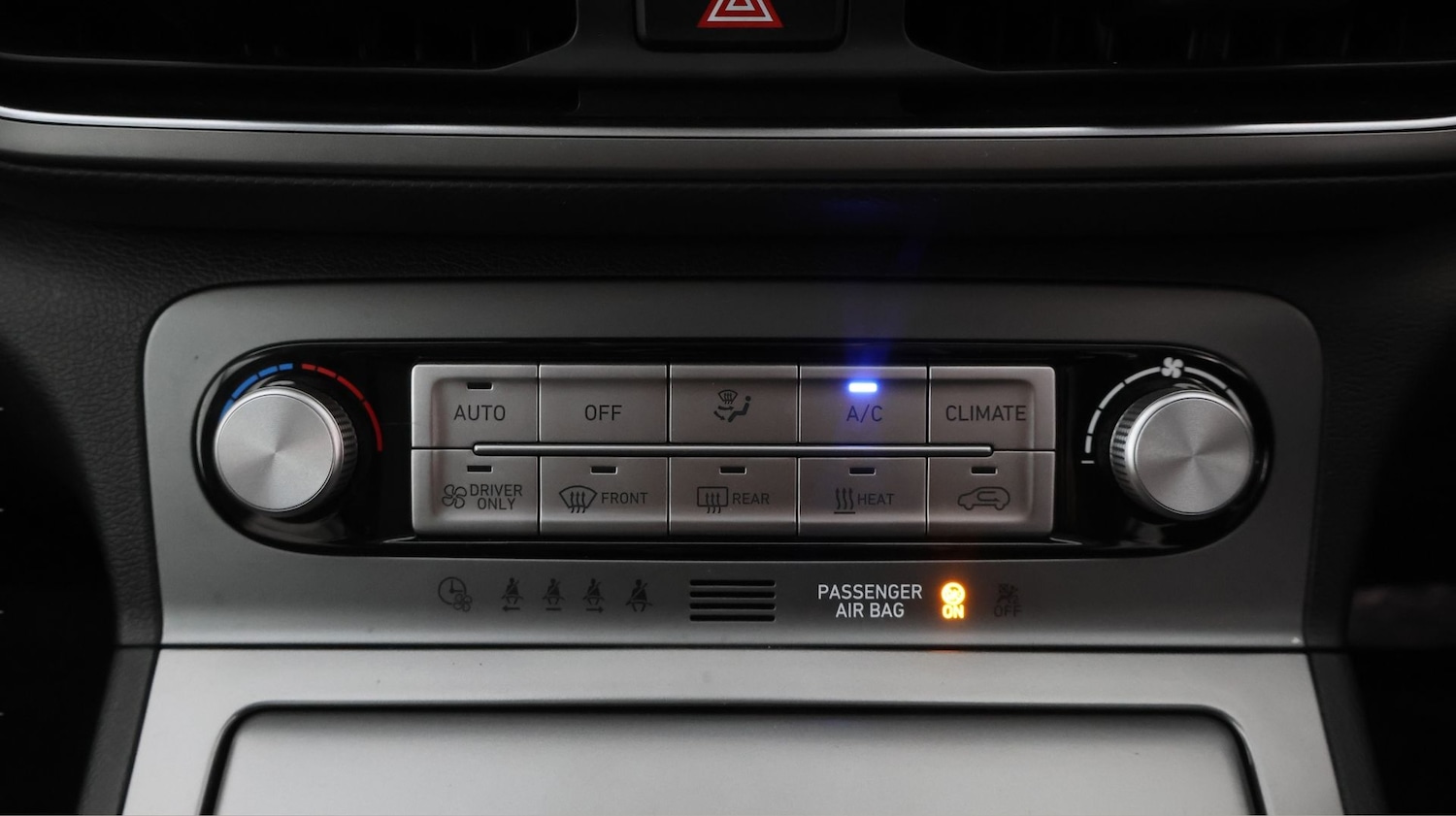 Used Hyundai KONA 2023 for sale - 78212355: Photo 11