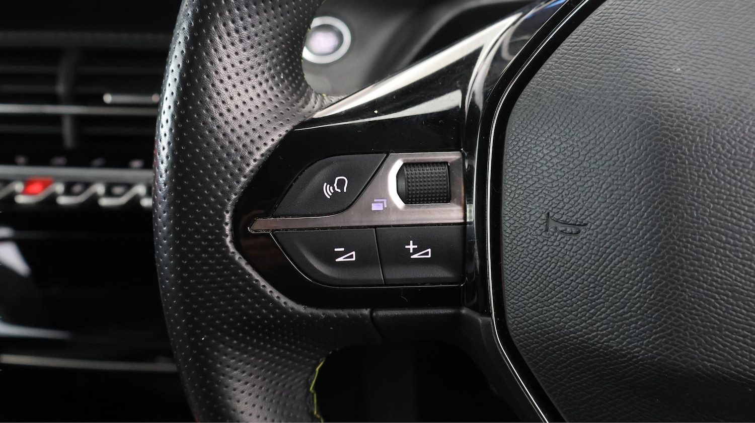 Used Peugeot 2008 2022 for sale - 77436243: Photo 22