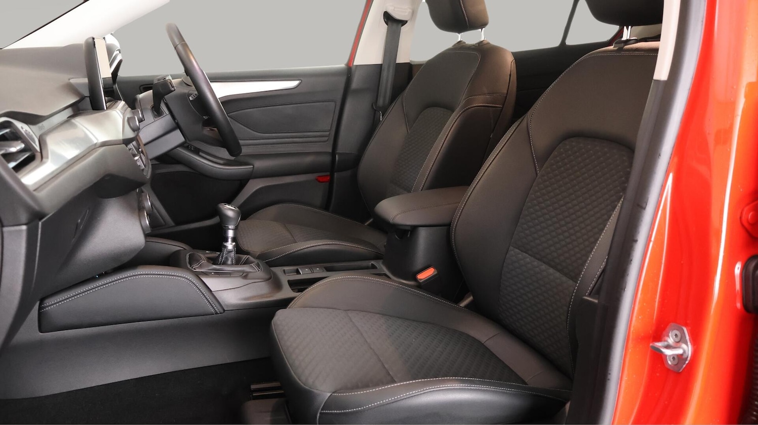 Used Ford Focus 2022 for sale - 76573776: Photo 15