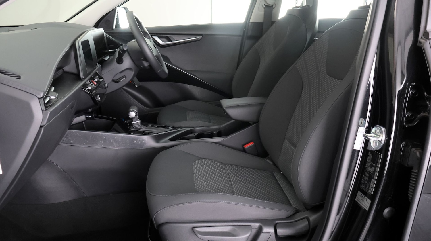 Used Kia Niro 2023 for sale - 78140528: Photo 13