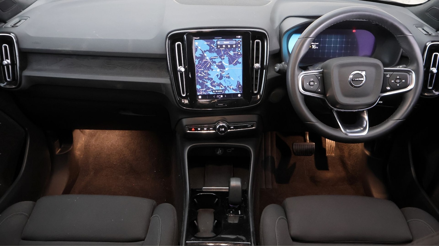 Used Volvo XC40 2023 for sale - 77694519: Photo 13