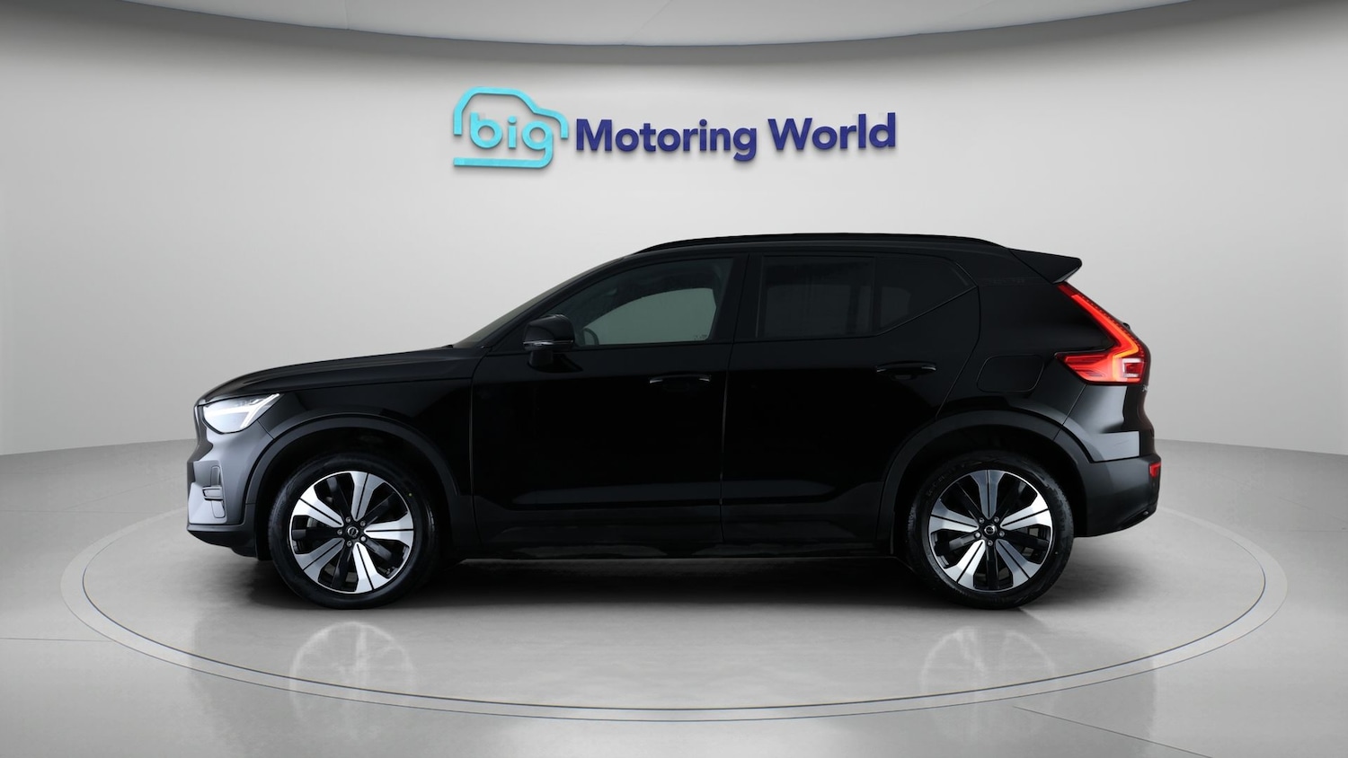 Used Volvo XC40 2023 for sale - 77694519: Photo 4