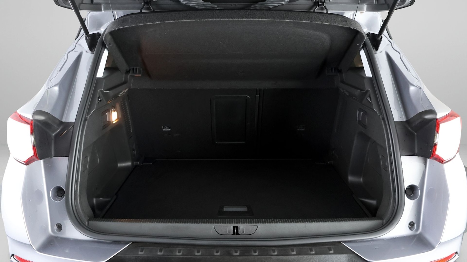 Used Vauxhall Grandland X 2019 for sale - 77262084: Photo 17