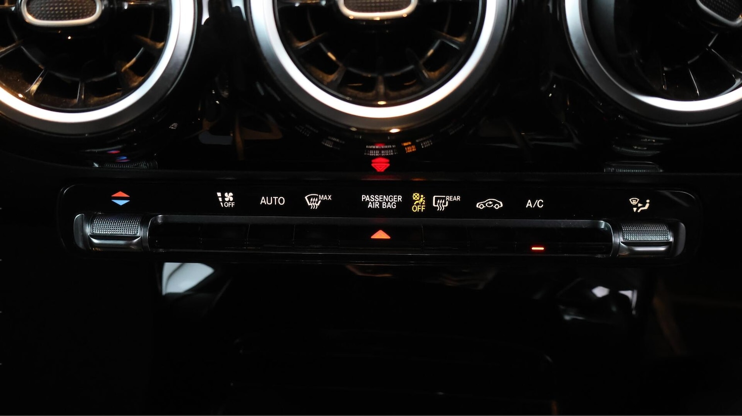 Used Mercedes-Benz A-Class 2019 for sale - 76765353: Photo 13