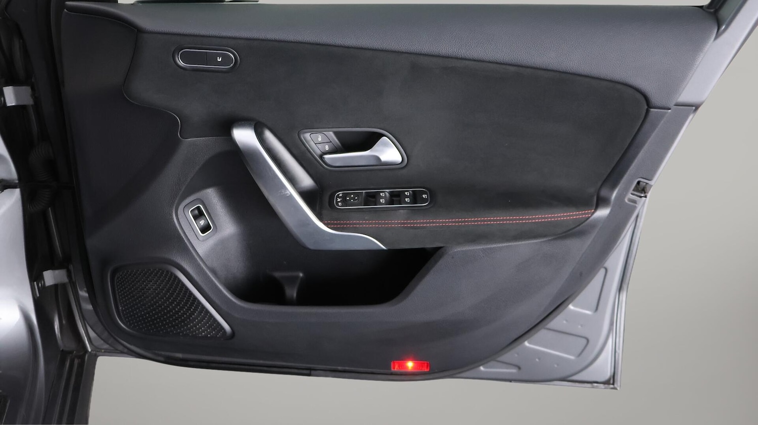 Used Mercedes-Benz A-Class 2019 for sale - 76765353: Photo 16