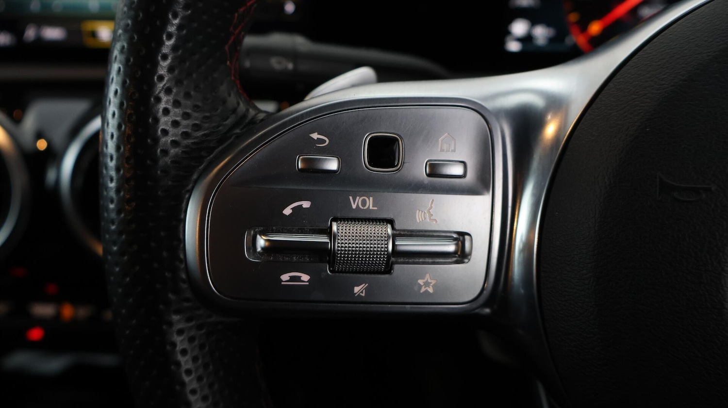 Used Mercedes-Benz A-Class 2019 for sale - 76765353: Photo 24