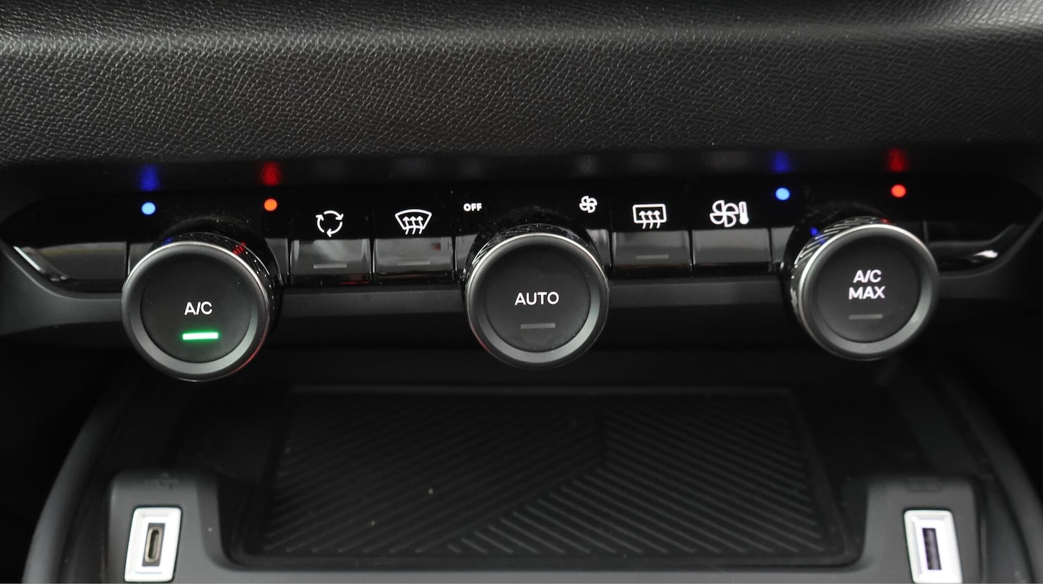 Used Citroen C4 2022 for sale - 76597109: Photo 24