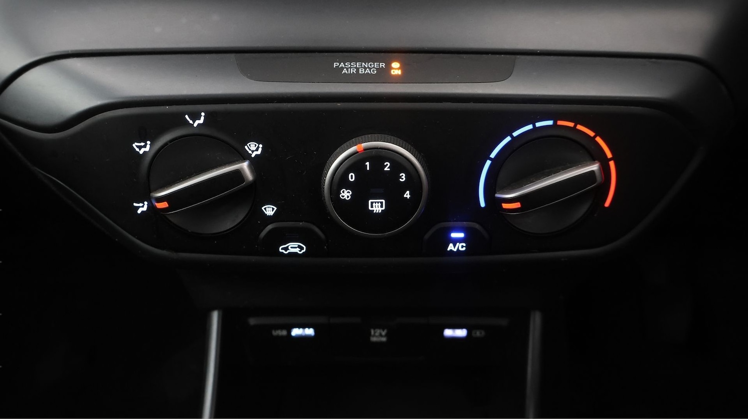 Used Hyundai i20 2023 for sale - 78212366: Photo 11