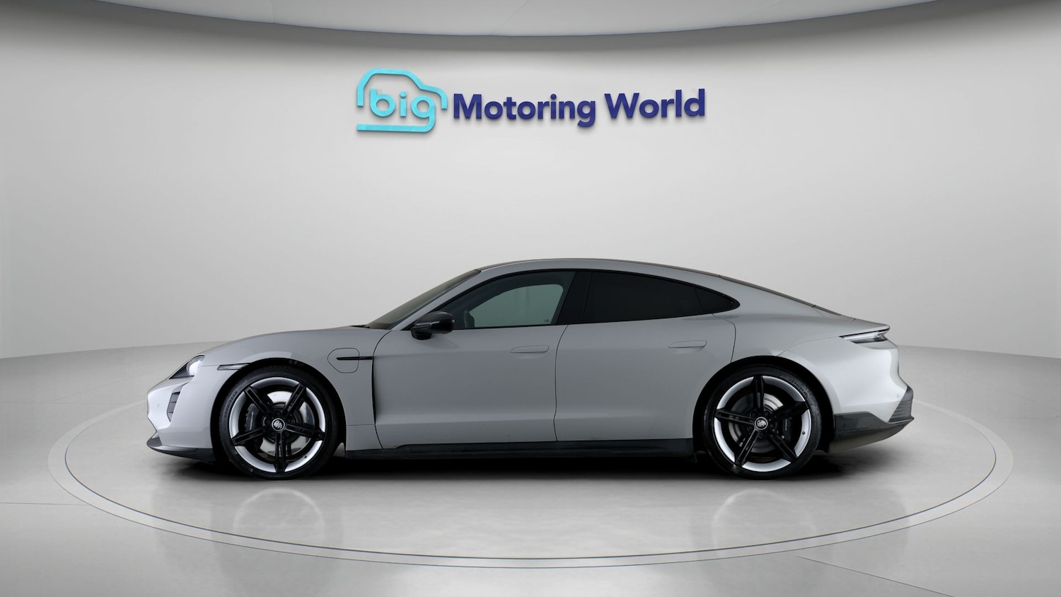 Used Porsche Taycan for sale - 78112324: Photo 4