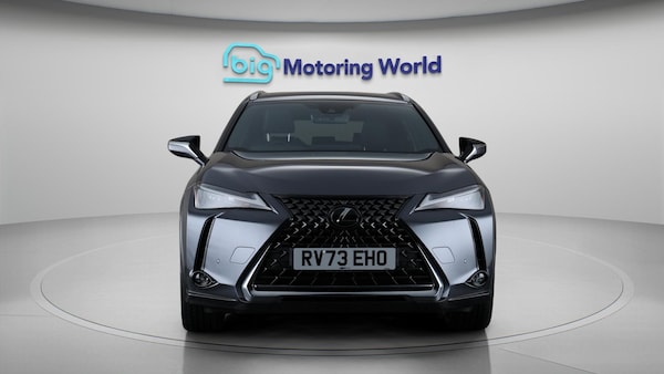 Used Lexus UX 2023 for sale - 76122076: Photo 2