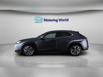 Used Lexus UX 2023 for sale - 76122076: Photo 4