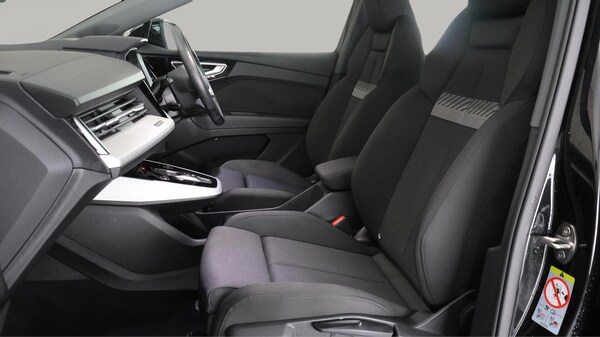 Used Audi Q4 e-tron 2022 for sale - 76270275: Photo 14