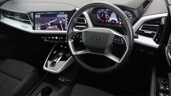 Used Audi Q4 e-tron 2022 for sale - 76270275: Photo 9